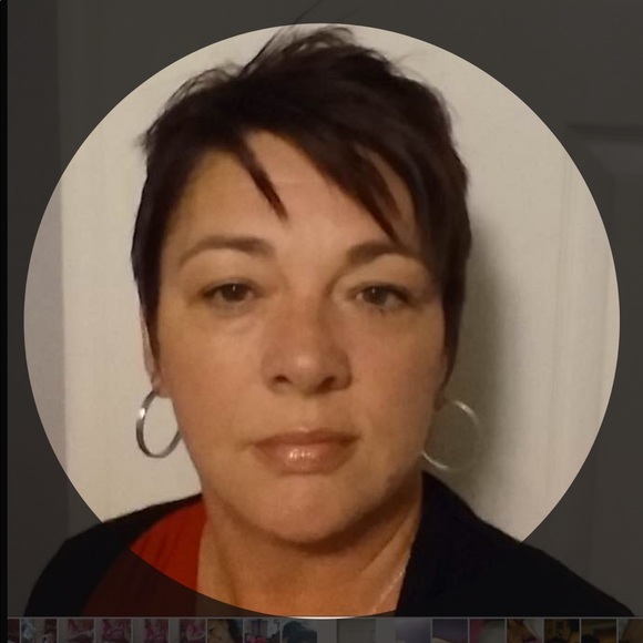 Meet your Posher, Pamela - Picture 1 of 1